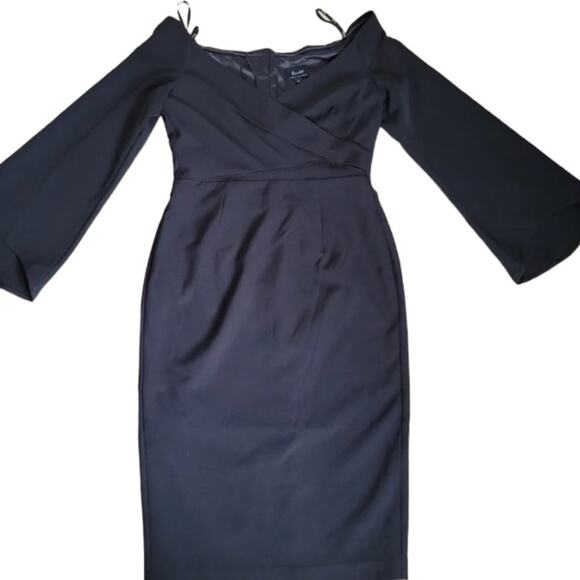 Bardot Crossover Top Bell Sleeves Black Size 6 NWT - Picture 2 of 8